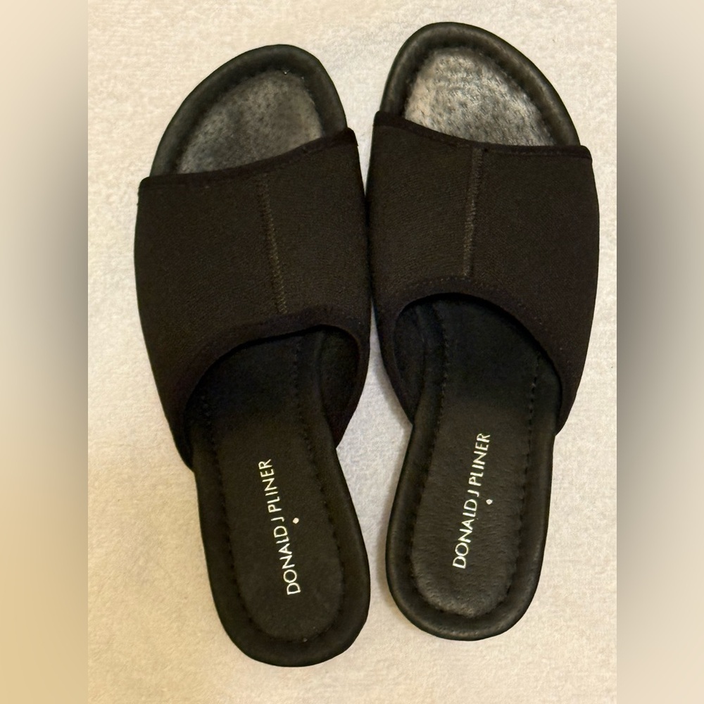 NWOT Donald J. Pliner Black Women's Mules